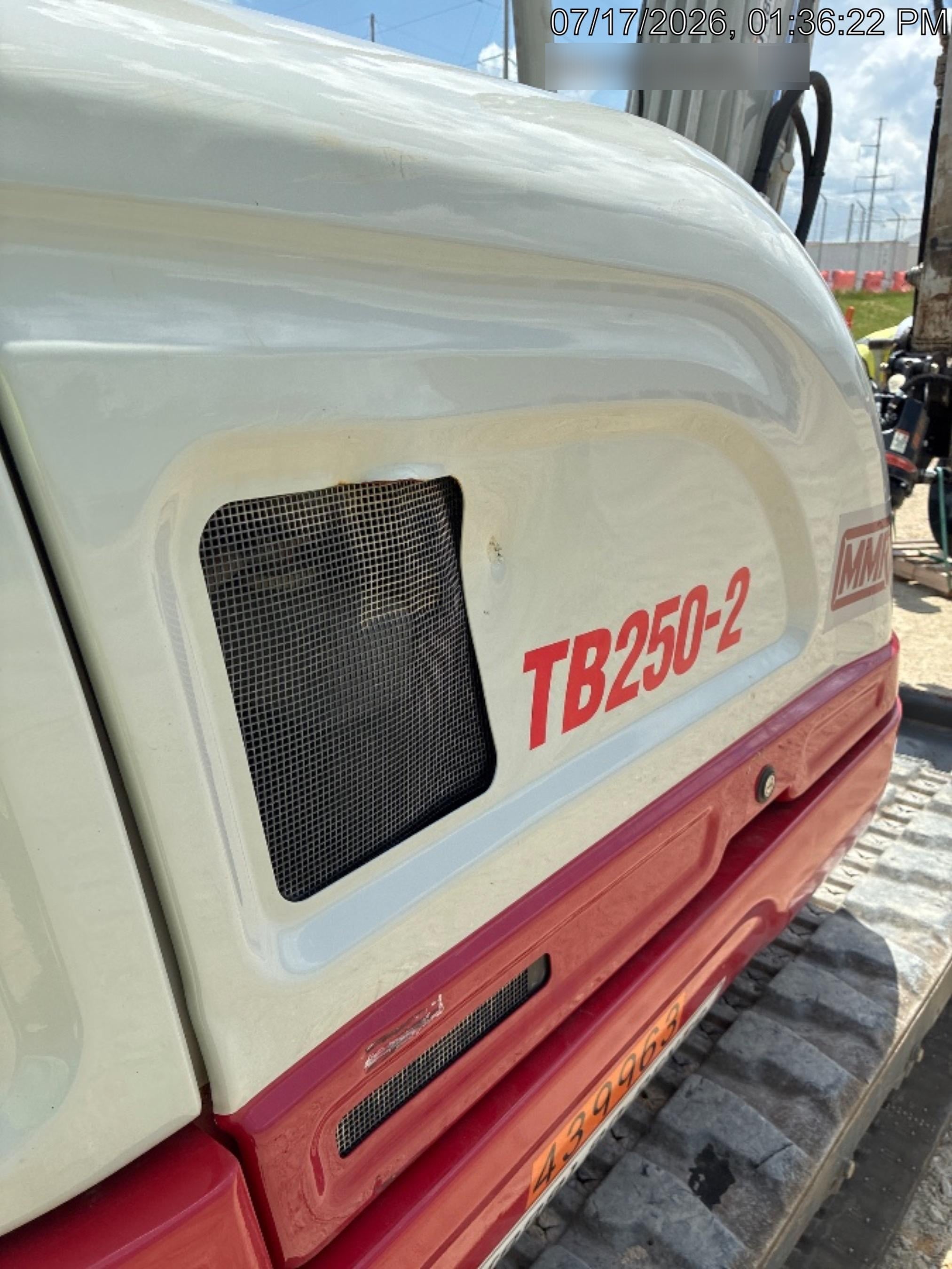 2024 TAKEUCHI TB250-2R