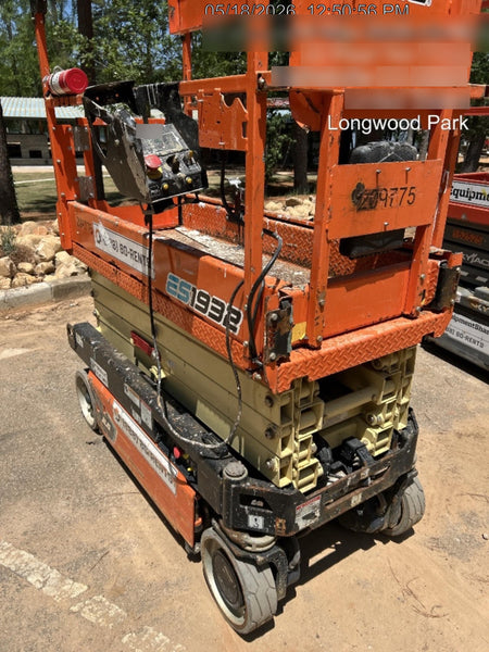 2022 JLG ES1932