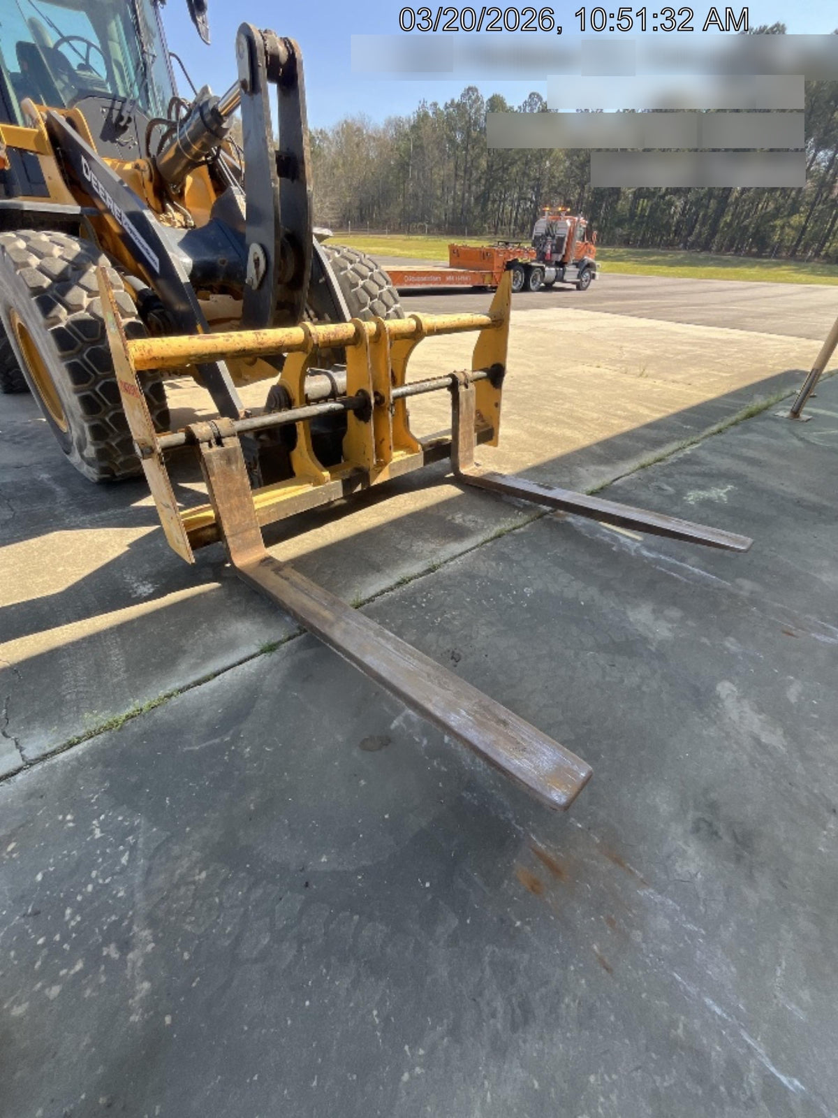 2019 D&E MANUFACTURING 48" BUCKET FORKS