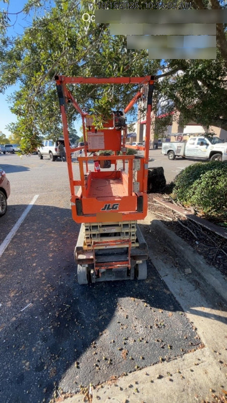 2021 JLG ES1932