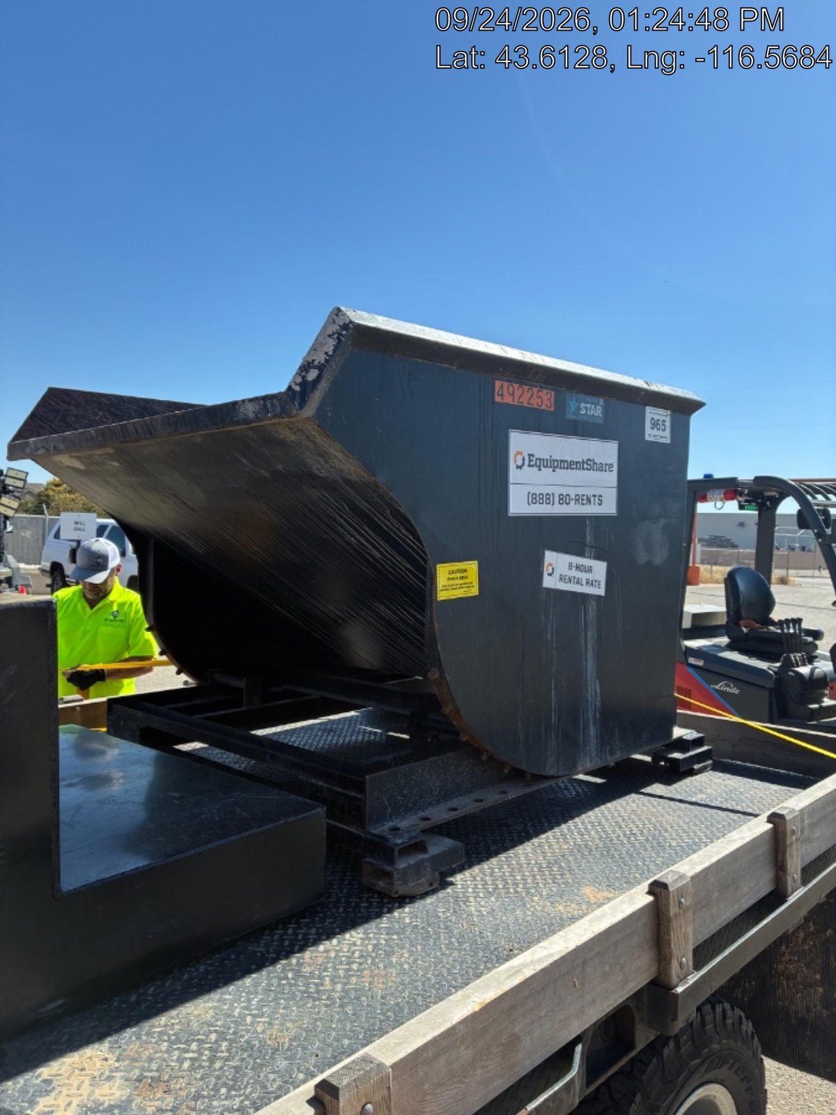 2025 STAR INDUSTRIES M-1820 - Self-Dump Hopper