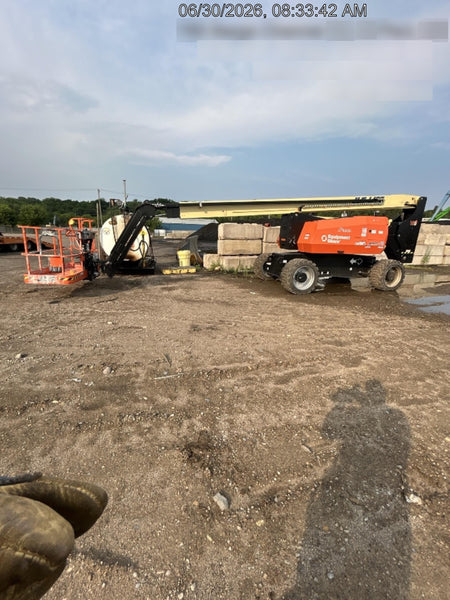 2025 JLG 800AJ