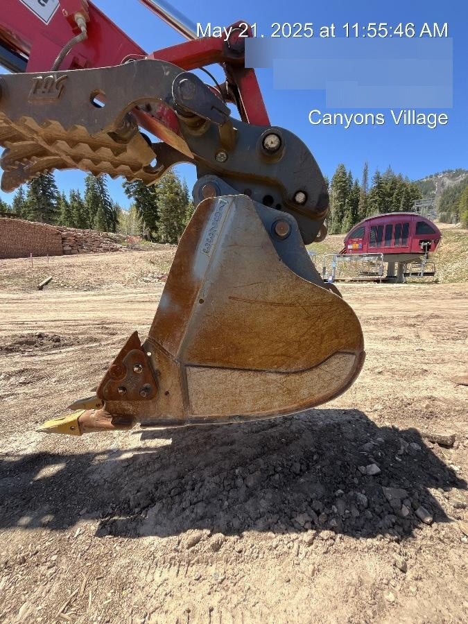 2020 DOOSAN 48" Excavator Bucket