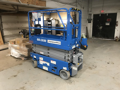 2020 Genie GS-1930 Solid Non Marking Tires, Beacon, Folding rails with half height swing gate