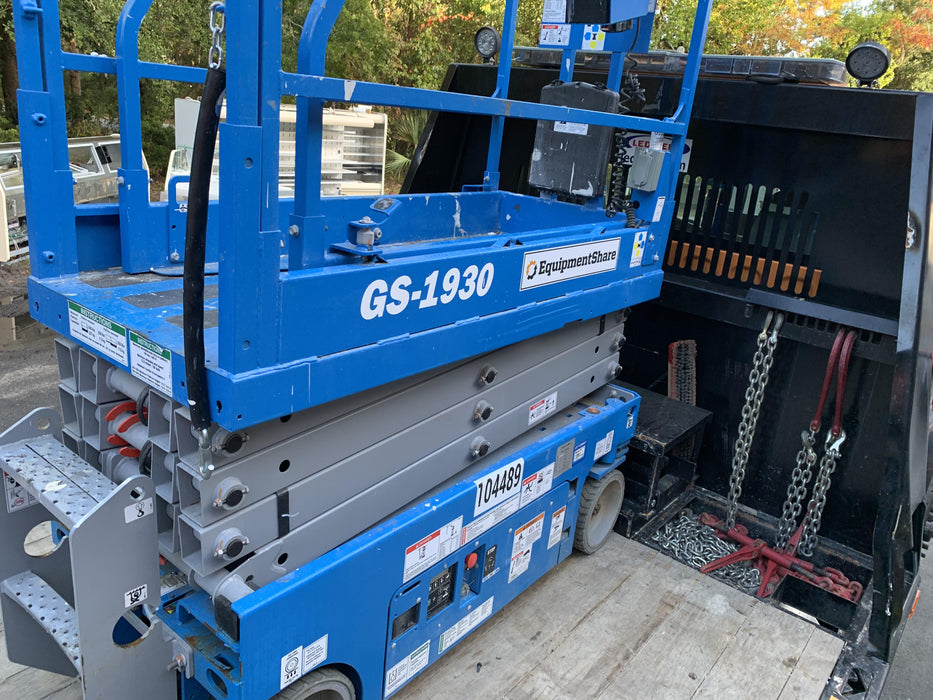 2020 Genie GS-1930 Fixed rails with chain entry gate - Pre A92.20