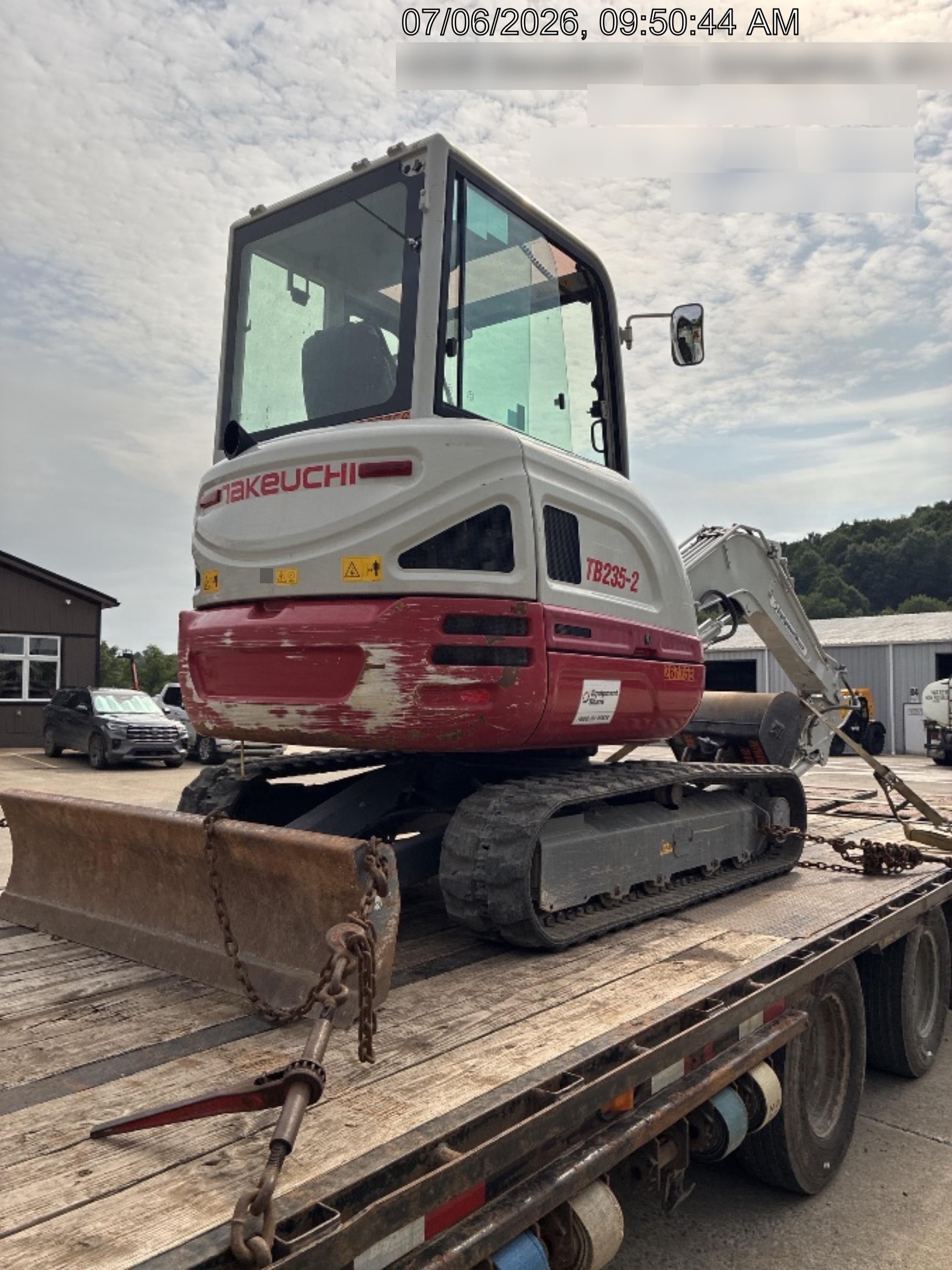 2022 TAKEUCHI TB235-2CR