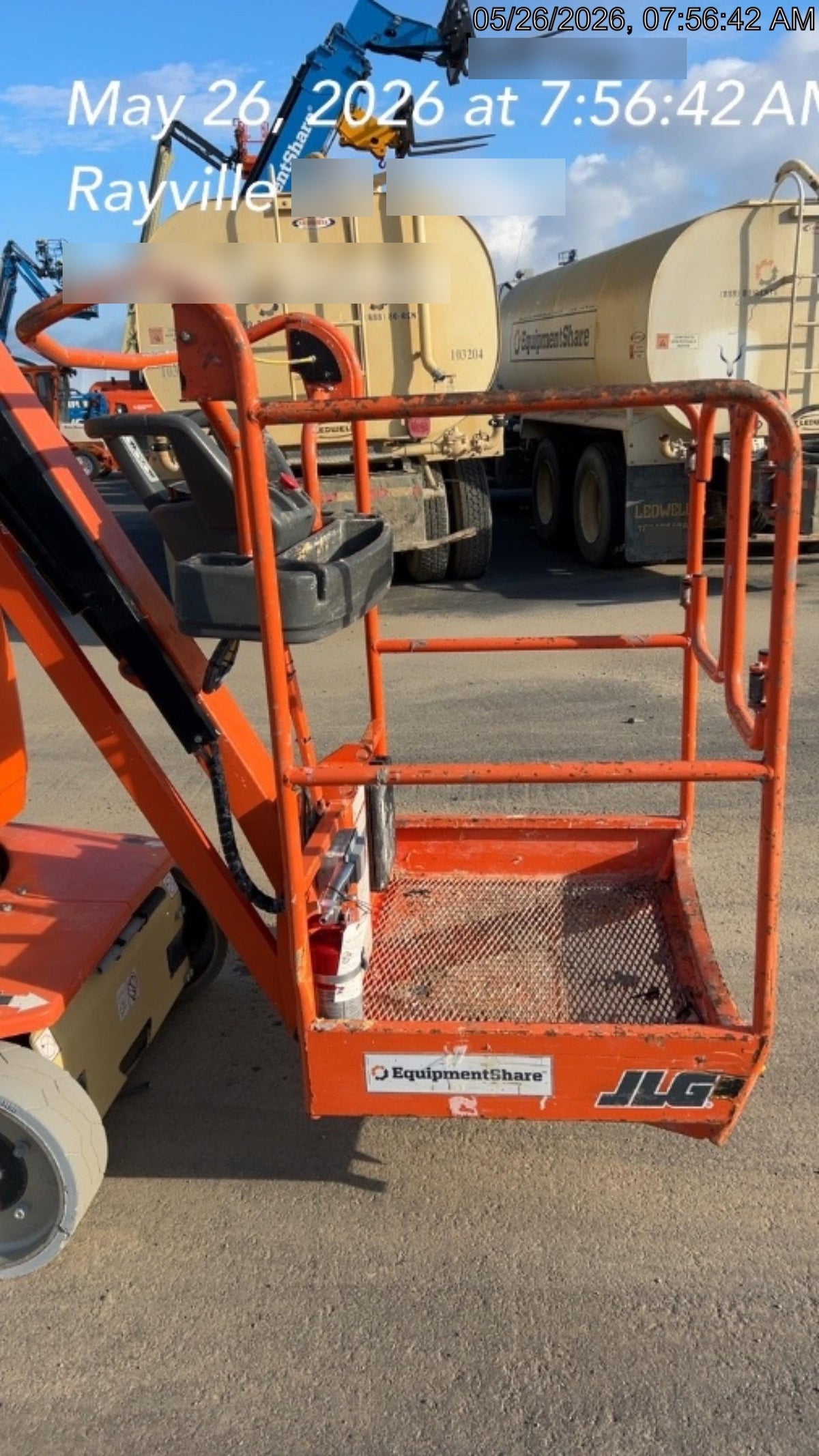 2022 JLG 26E