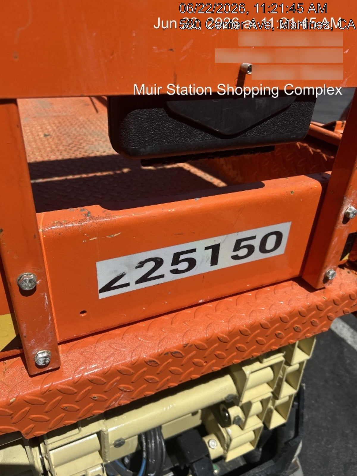 2022 JLG ES1932