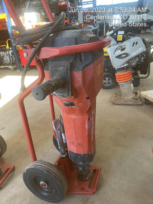 2023 HILTI TE 3000-AVR