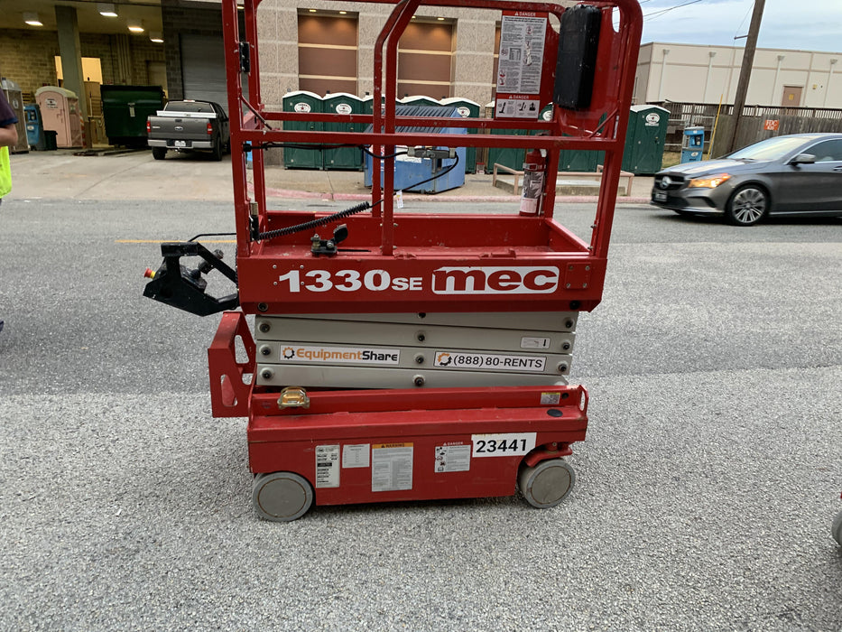 2019 MEC 1330SE MEC 1330SE w/ES Track Hardware, Full Extended 2 Year Warranty