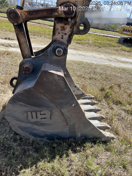 2017 CASE 36" Bucket - Case