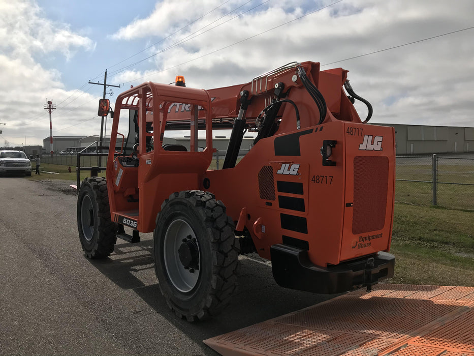 2019 Skytrak 6036 Canopy, Solid Tires, LED Work Lights, Beacon w/72" Carriage, 48" Pallet Forks