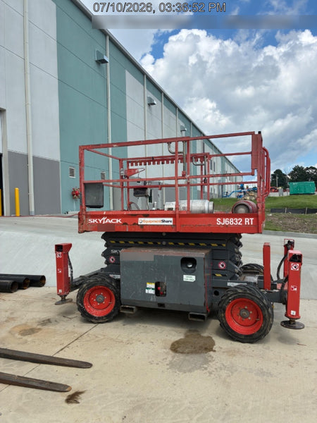 2018 SKYJACK SJ6832 RT