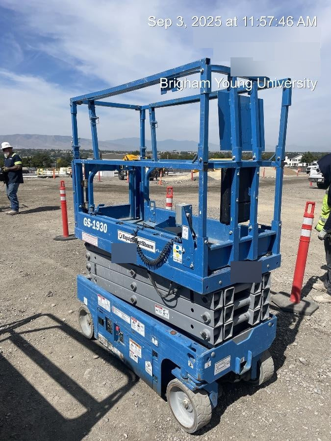 2020 Genie GS-1930 Solid Non Marking Tires, Beacon, Folding rails with half height swing gate