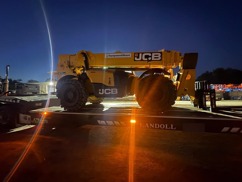 2020 JCB 510-56 Cab/Heat/Air, 74 HP, Solid Tires, STD Worklight, Beacon, Aux Hydraulics, Lifting Eye, Back up Alarm w/66" Carriage/60" Forks