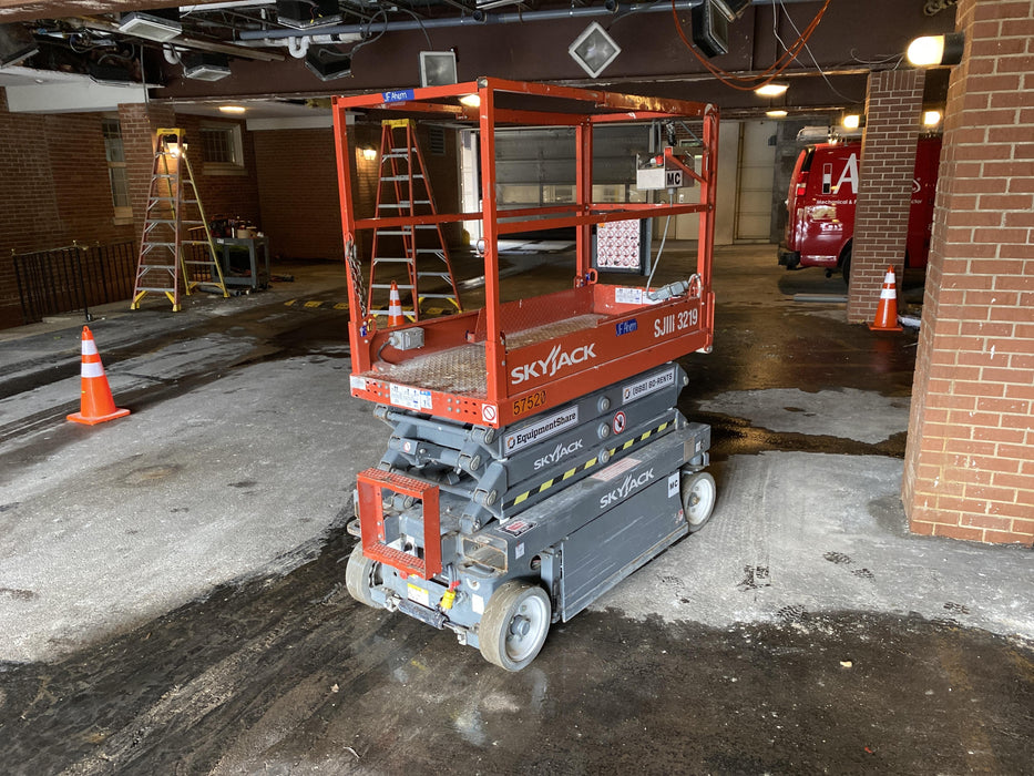 2016 Skyjack SJIII-3219 Standard Rental Specs