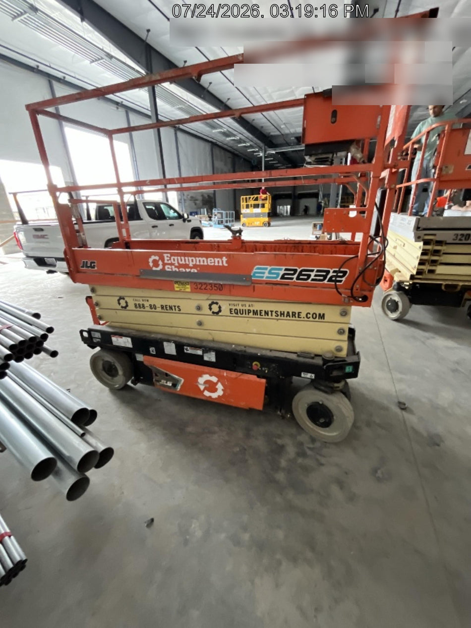 2023 JLG ES2632