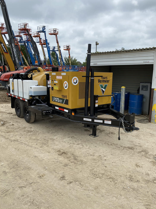 2021 Vac-Tron LP573XDT T4 Koehler Diesel Engine, 500 Gallon Debris Tank, x2 100 Gallon Water Tanks