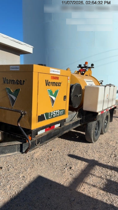 2021 VAC-TRON LP573XDT