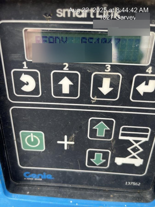 2019 Genie GS-4047 Folding rails with half height swing gate