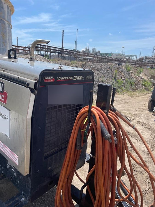 2019 Lincoln Electric Vantage 322 Lincoln Vantage 322 Welder w/Trailer, Light Kit, Cable Rack