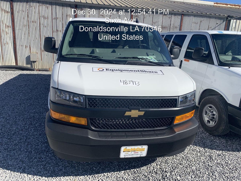 2025 CHEVROLET Express Van - Rental