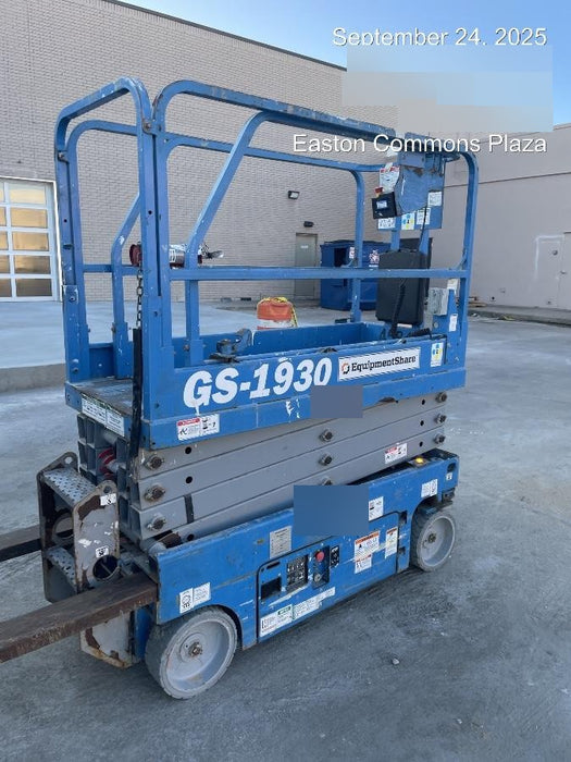 2019 Genie GS-1930 Fixed rails with chain Entry