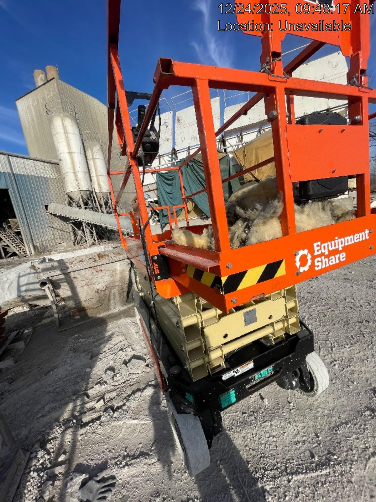 2022 JLG ES3246