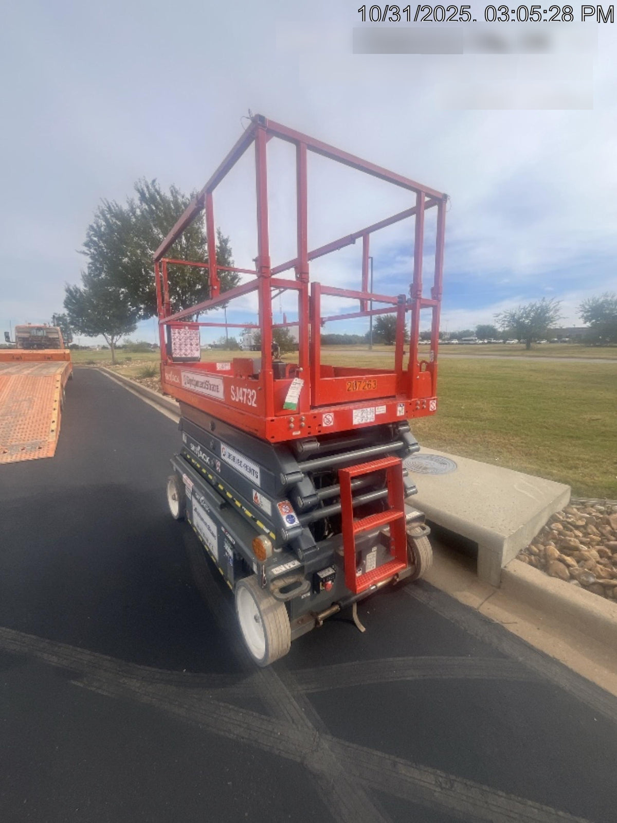 2022 SKYJACK SJ4732