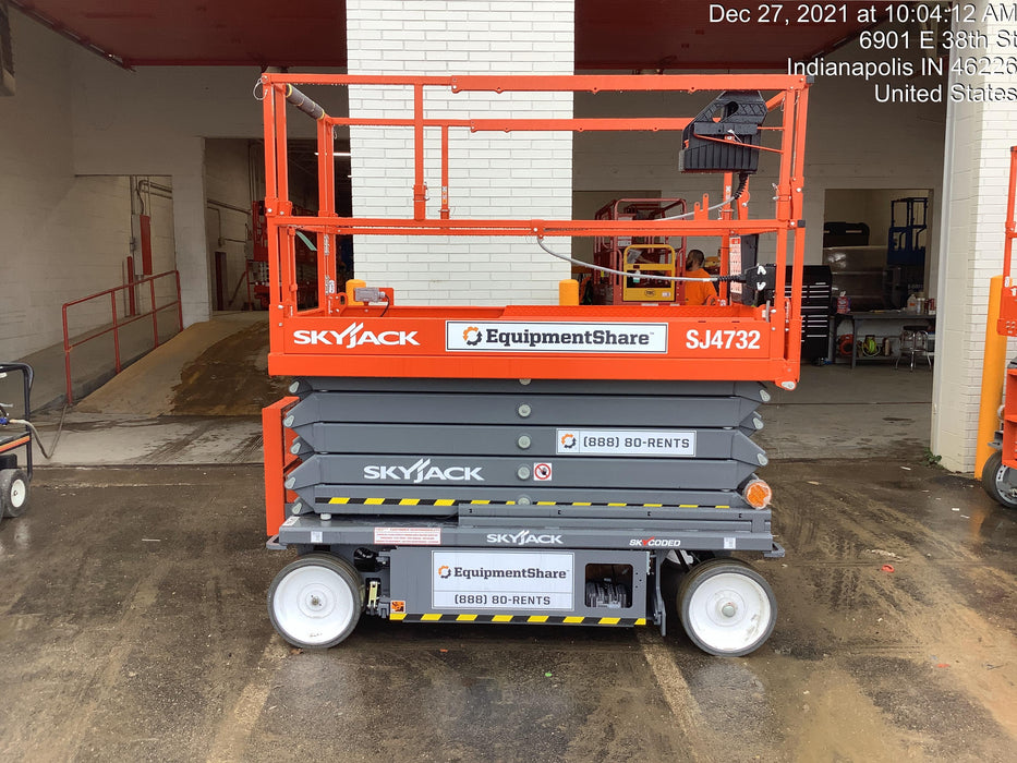 2021 Skyjack SJ4732 Hyd Drive, Sld NM Tires, DBcns, EST