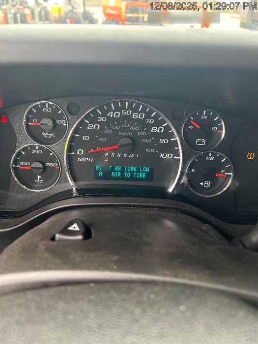 2023 CHEVROLET Express Van - Rental