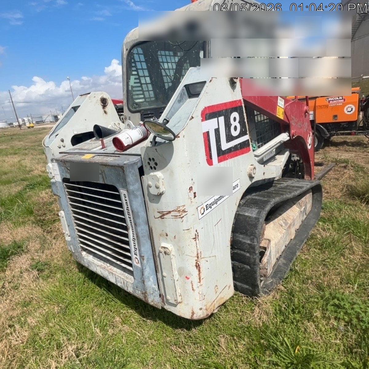2019 Takeuchi TL8 Cab, Heat/AC, Defroster, 15" Wide Rubber Tracks, Back-up Alarm, Front & Rear Working Lights, Auxiliary Hydraulics, Two-Speed Travel, Electronic Monitoring System, Hydraulic Universal Quick Hitch 76" HD Dirt Bucket with 8 Teeth, 20.3 cubic feet Capacity