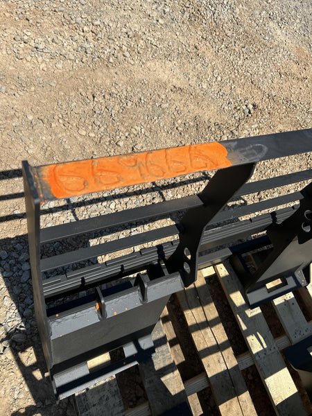2026 ARROW MATERIAL HANDLING 72" Pallet Forks - Arrow
