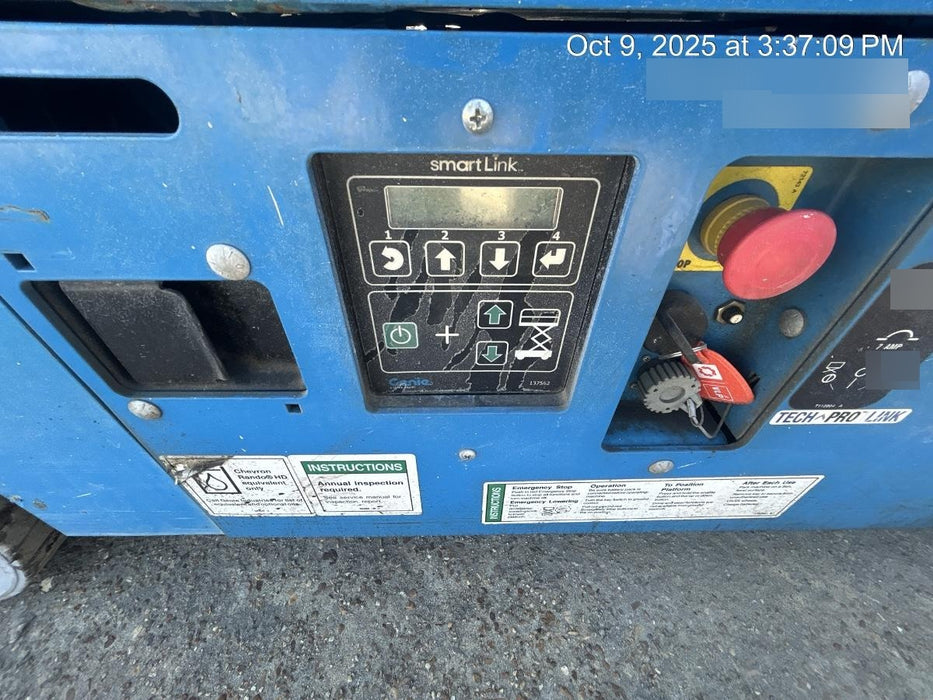 2019 Genie GS-4047 Folding rails with half height swing gate