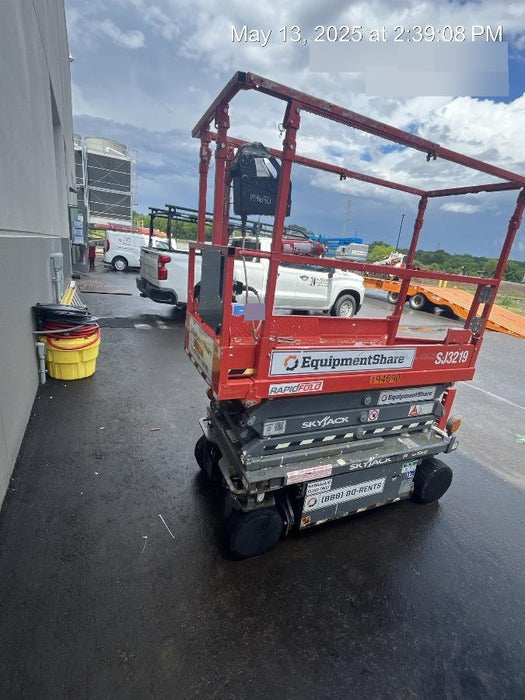 2021 SKYJACK SJ3219