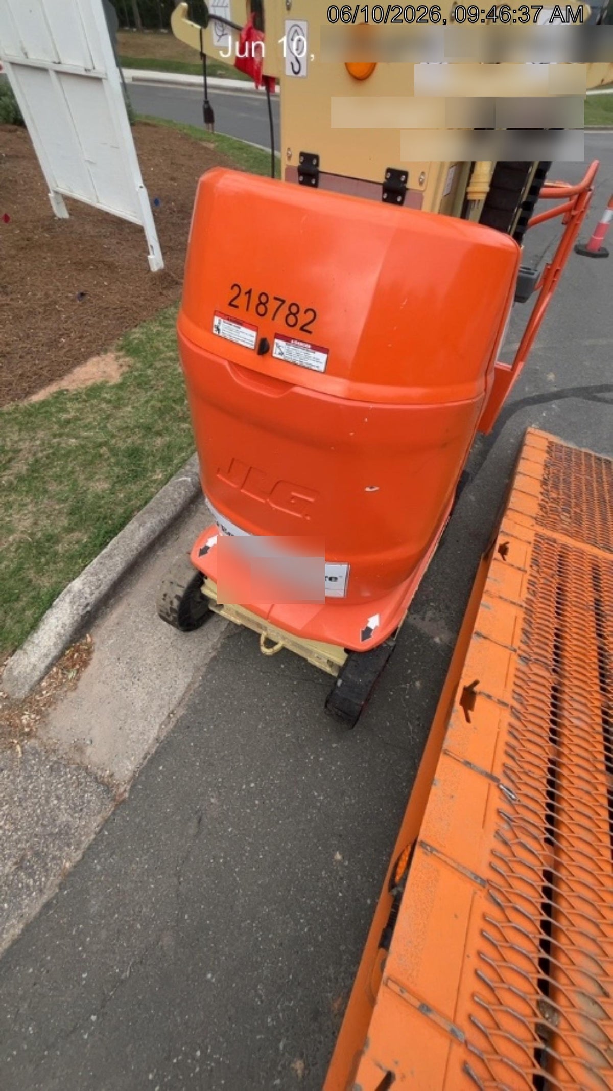 2022 JLG 26E
