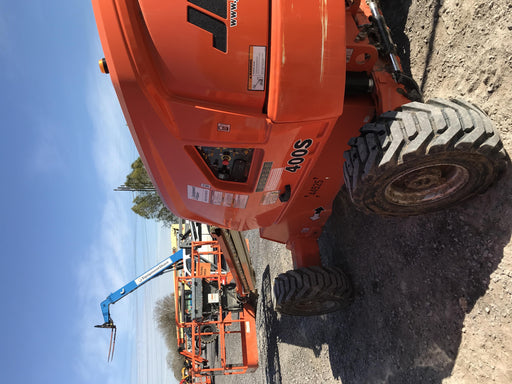 2019 JLG 400S