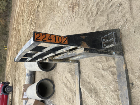2022 ARROW MATERIAL HANDLING 48" Pallet Forks - Arrow