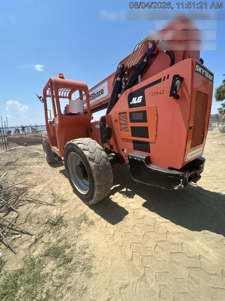 2021 SKYTRAK 8042
