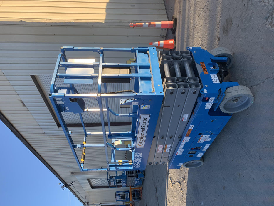 2020 Genie GS-2632 Solid NM Tires, Folding Rails with Half-Height Swing Gate, Beacon