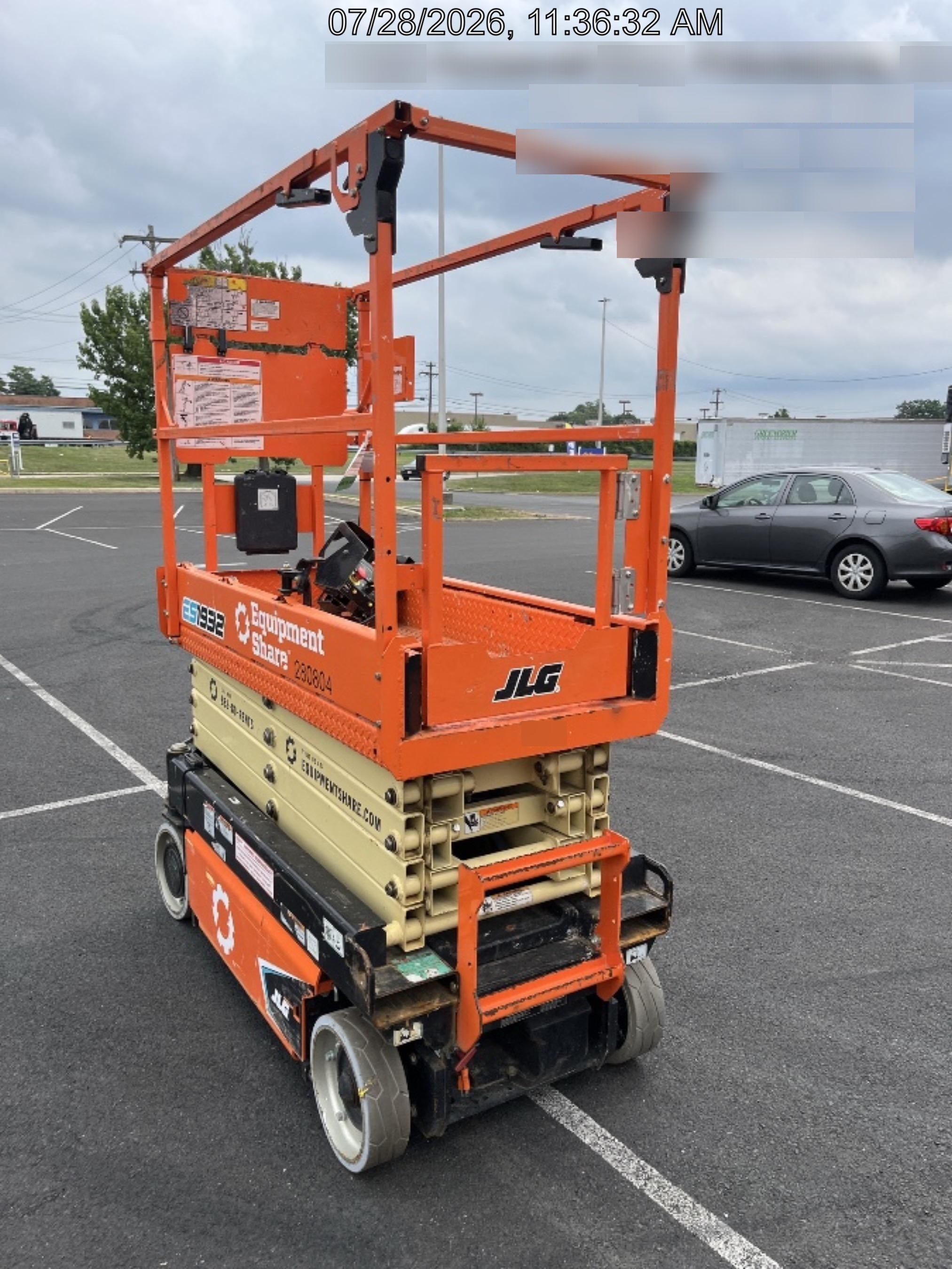 2022 JLG ES1932
