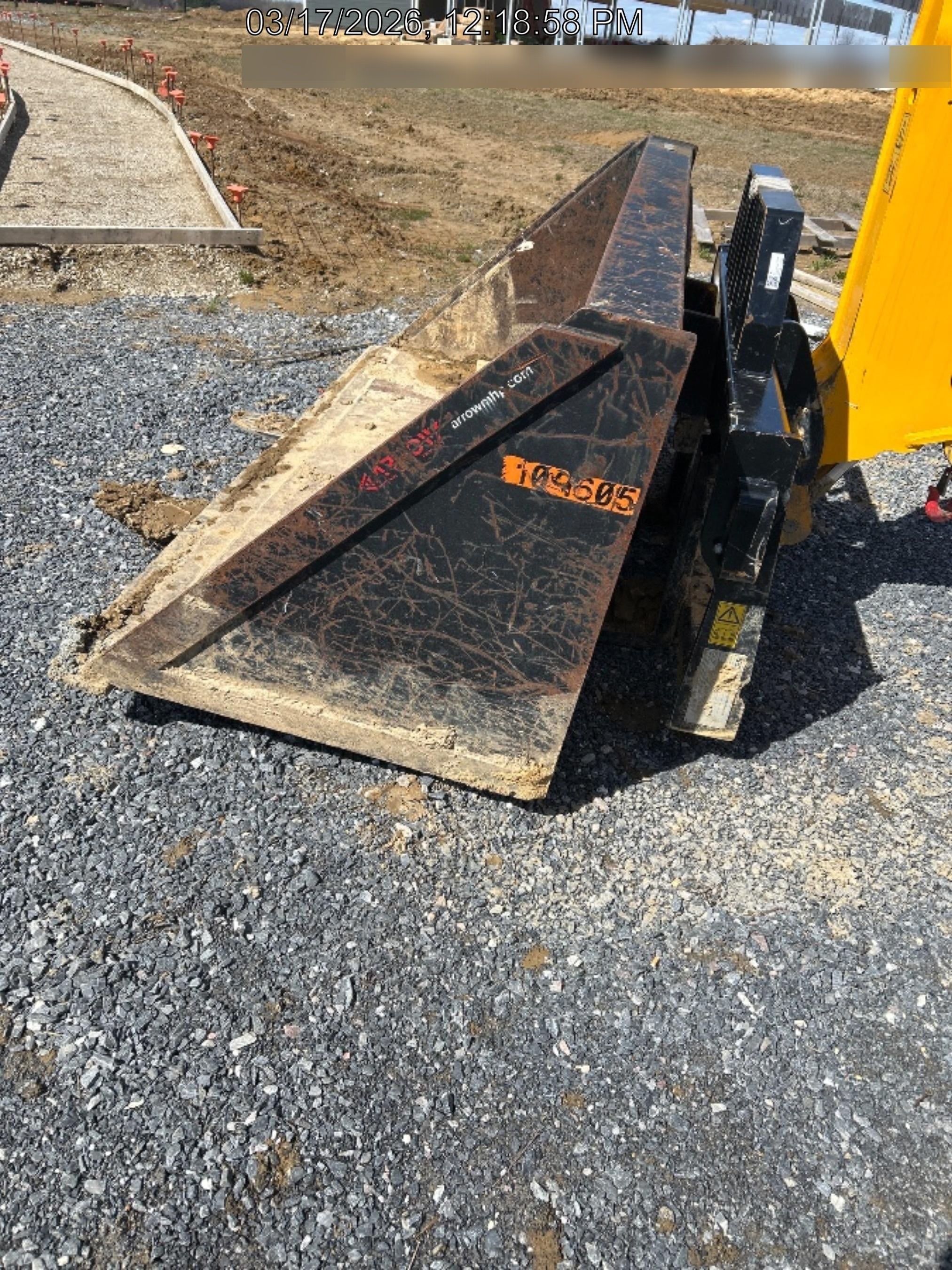 2020 ARROW MATERIAL HANDLING Telehandler Bucket Pin-On