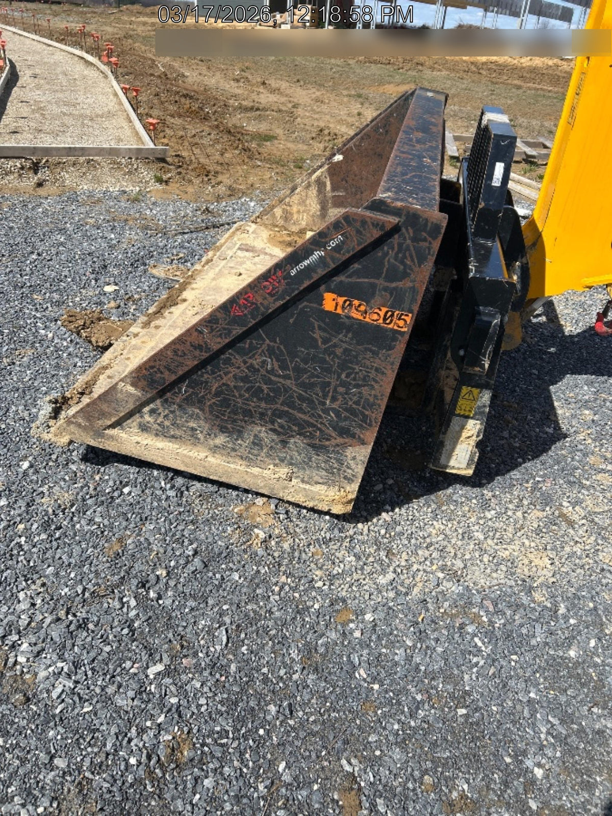2020 ARROW MATERIAL HANDLING Telehandler Bucket Pin-On