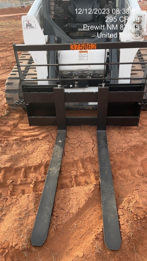 2023 ARROW MATERIAL HANDLING 72" Pallet Forks - Arrow