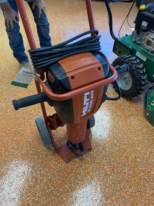 2021 HILTI TE 3000-AVR