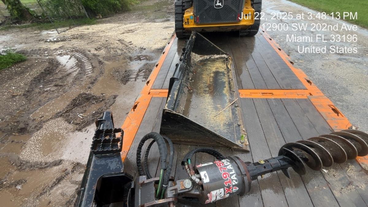 2025 JOHN DEERE 84" Bucket - John Deere