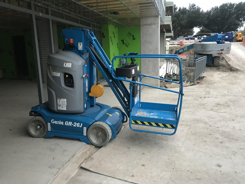 2020 GENIE GR-26J