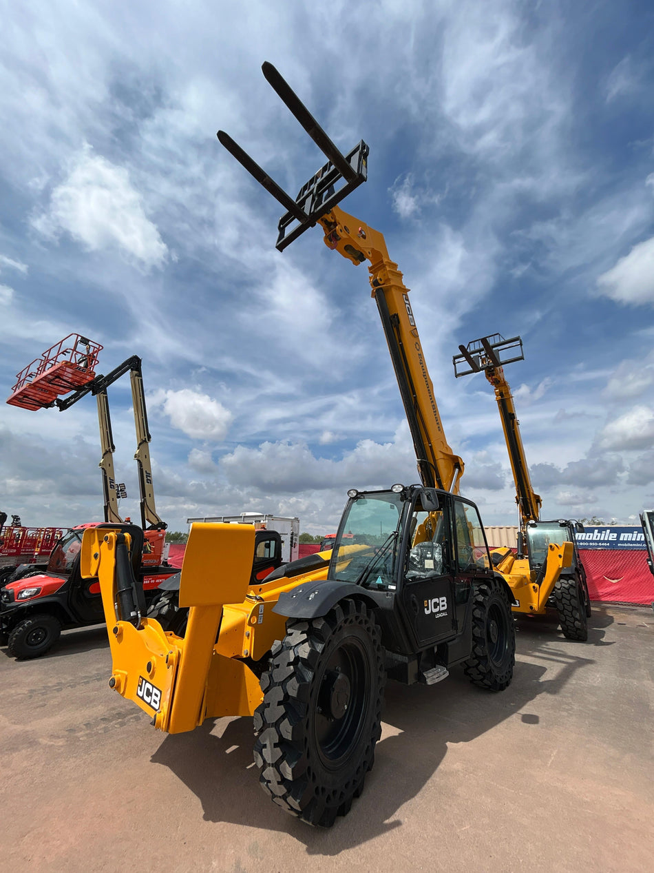 2026 JCB 512-56