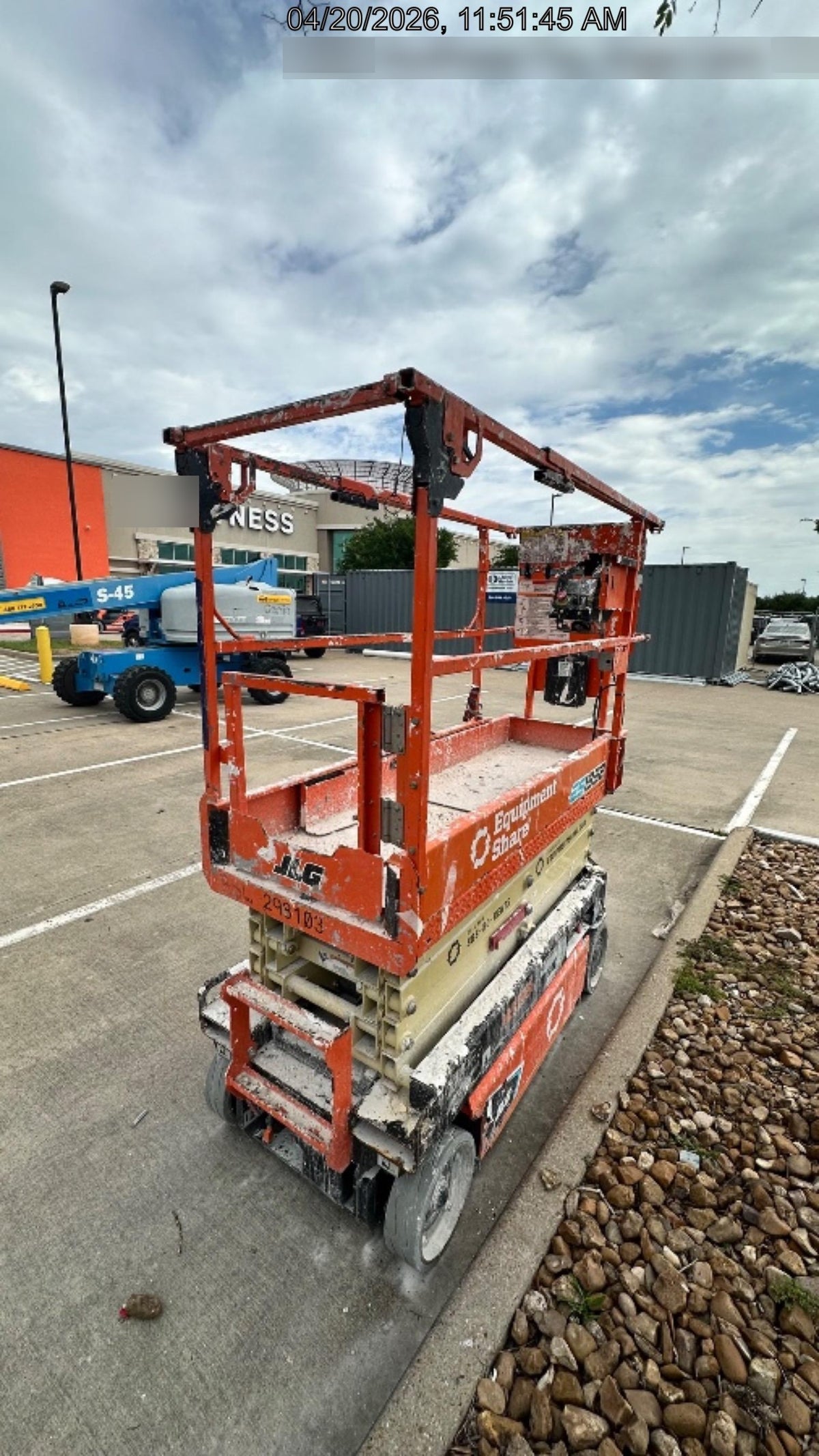 2023 JLG ES1932