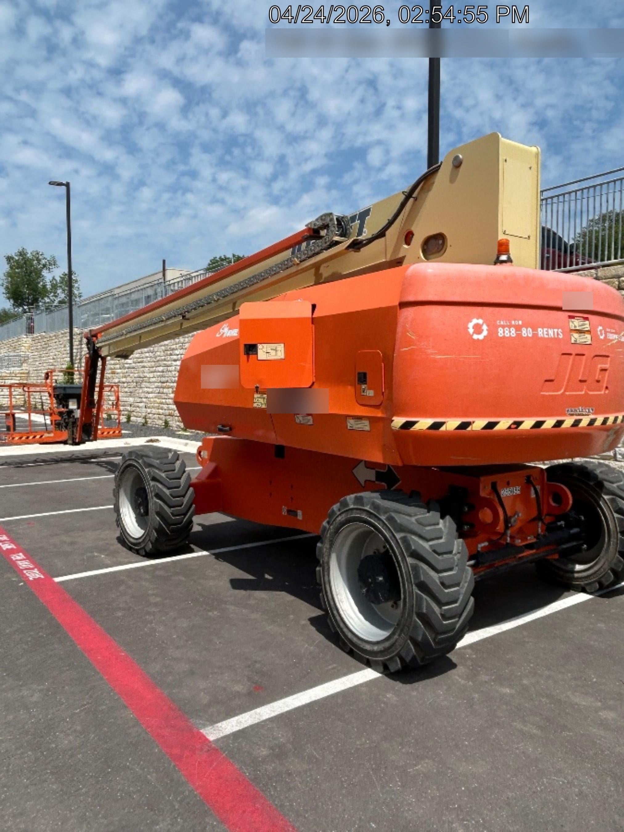 2022 JLG 860SJ